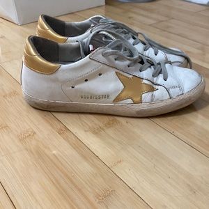 Golden Goose Sneakers